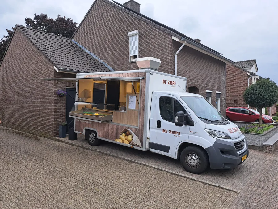 Verse friet met snacks van De Ziepe Mobiel
